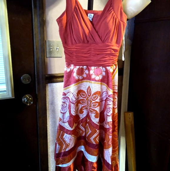 Dress - Picture 1 of 4
